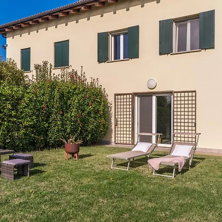Villa F Tale